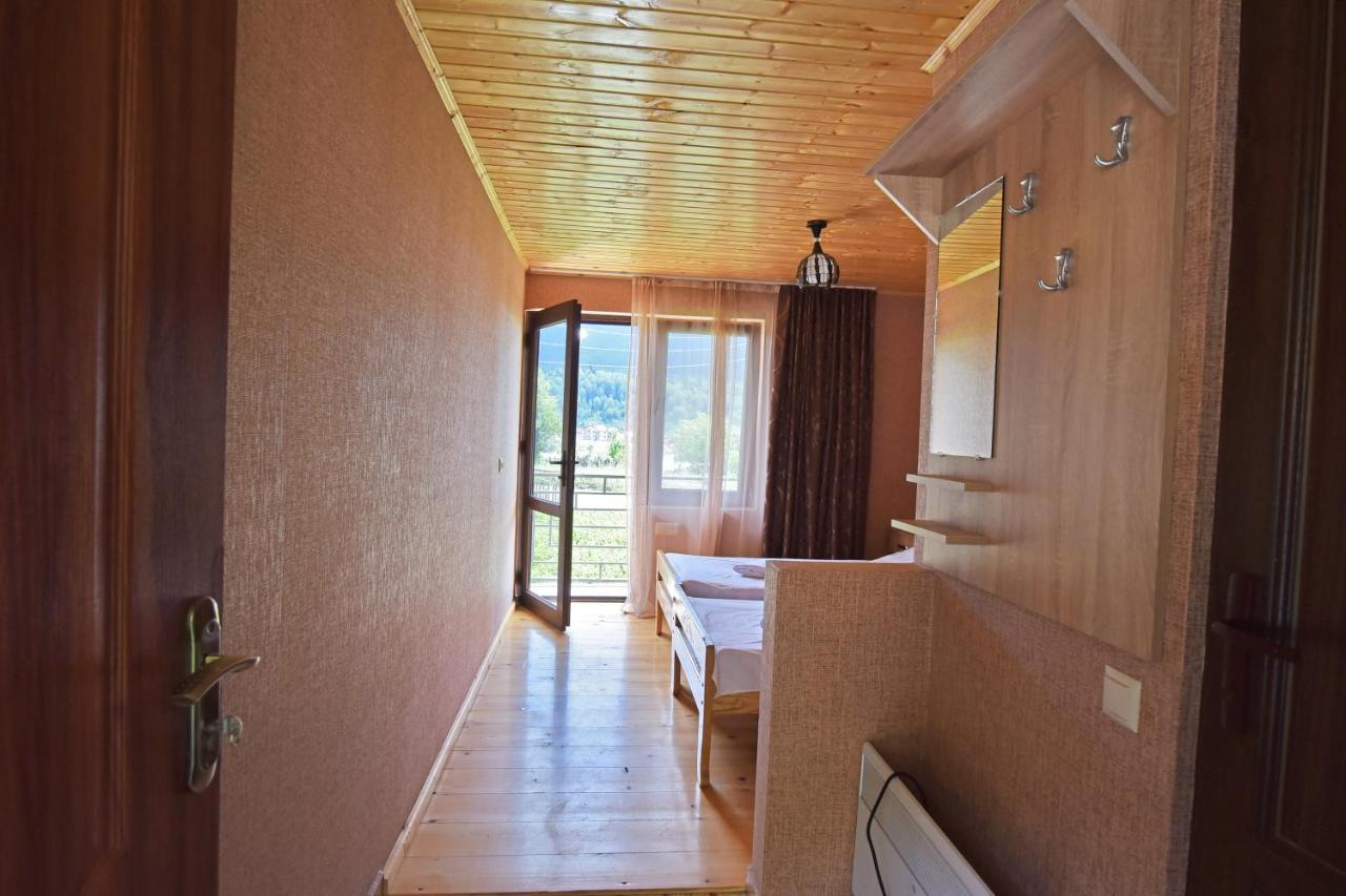 Saba Hotel Mestia Buitenkant foto